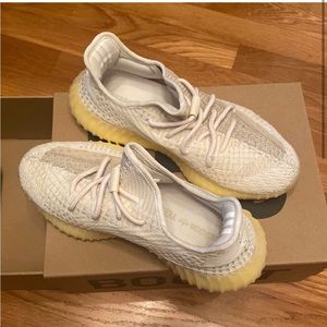 Yeezy Boost 350 - Barely Worn